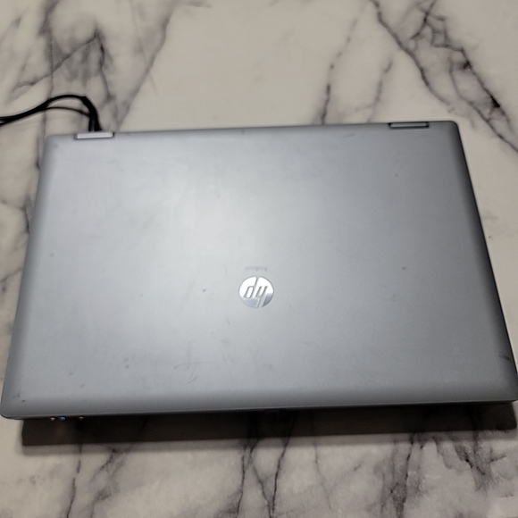 HP ProBook 6555b Powers On Missing Battery And HD 3d Drive Guard Still Function - Picture 8 of 8